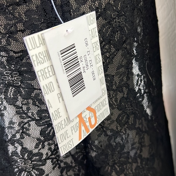 LuLaRoe Joy Sleeveless Kimono - Picture 5 of 6